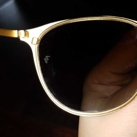 Ray Ban Sunglasses - Picture 3 of 8